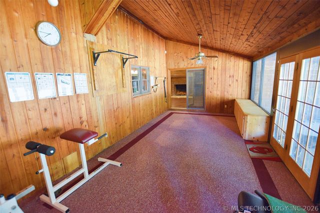 720 S East Avenue, Tahlequah, OK 74464