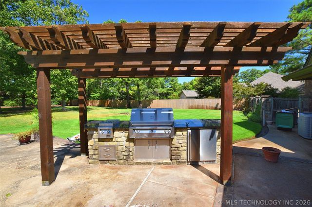 720 S East Avenue, Tahlequah, OK 74464