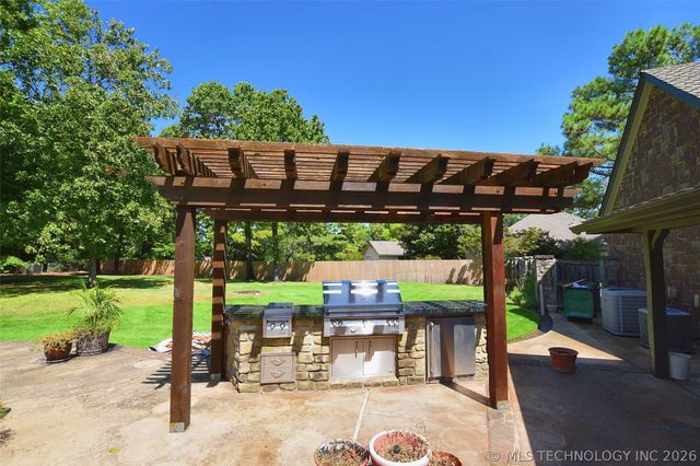 720 S East Avenue, Tahlequah, OK 74464