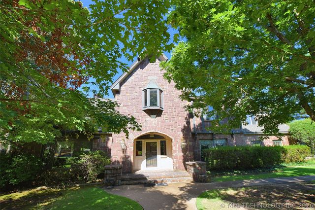 720 S East Avenue, Tahlequah, OK 74464