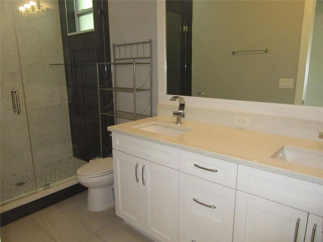 105 E BROAD STREET, Tampa, FL 33604