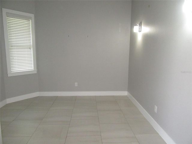 105 E BROAD STREET, Tampa, FL 33604