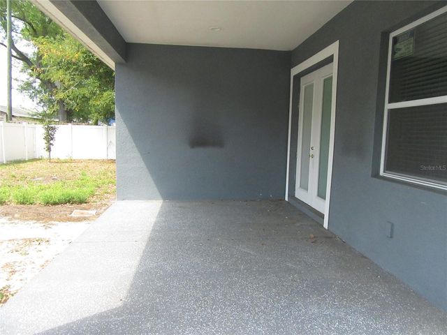 105 E BROAD STREET, Tampa, FL 33604