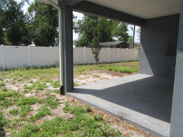 105 E BROAD STREET, Tampa, FL 33604