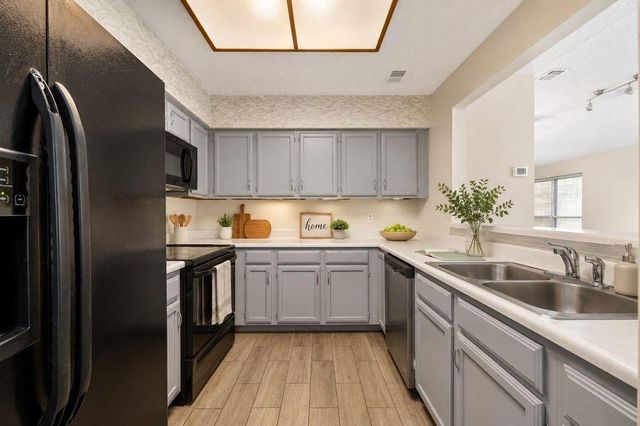 8319 Wind Veil Drive, Houston, TX 77040