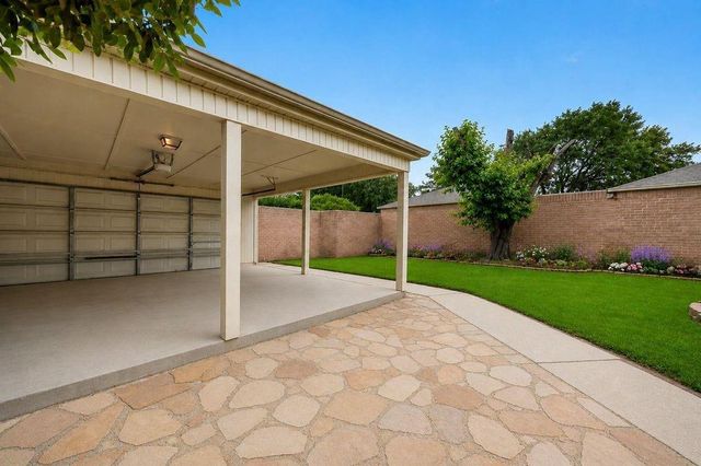 8319 Wind Veil Drive, Houston, TX 77040