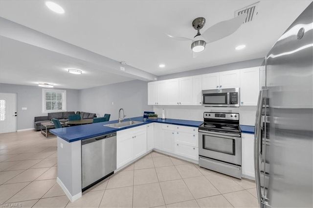 2750 Manorca AVE A, Naples, FL 34112
