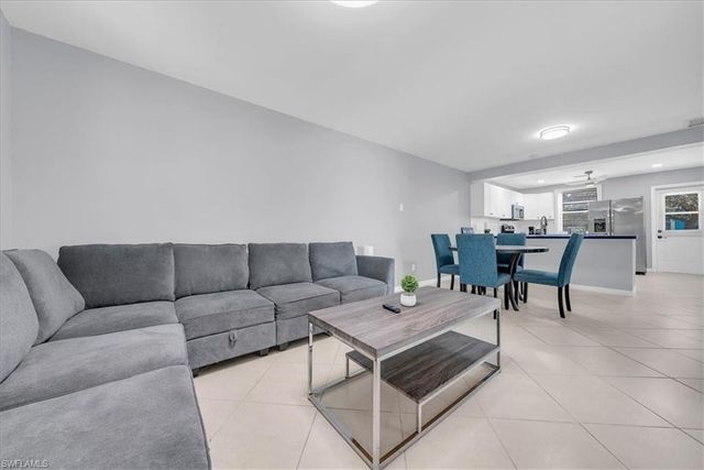 2750 Manorca AVE A, Naples, FL 34112