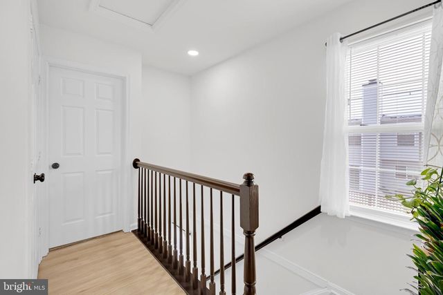 9242 JESSICA DR, Manassas Park, VA 20111