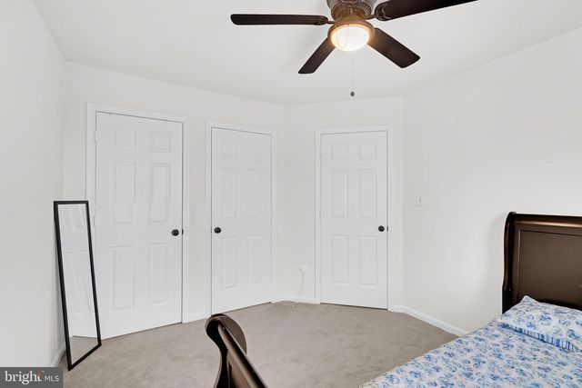 9242 JESSICA DR, Manassas Park, VA 20111