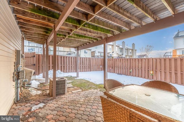 9242 JESSICA DR, Manassas Park, VA 20111