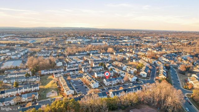 9242 JESSICA DR, Manassas Park, VA 20111