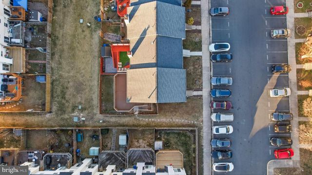 9242 JESSICA DR, Manassas Park, VA 20111