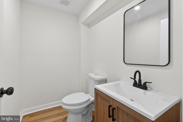 306 WALNUT ST, Camden, NJ 08103