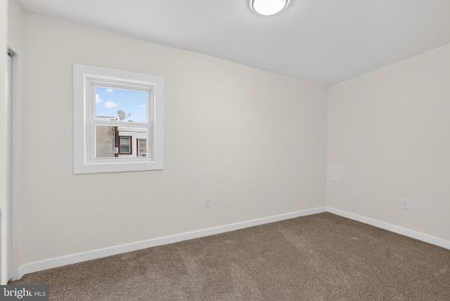 306 WALNUT ST, Camden, NJ 08103