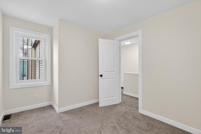 306 WALNUT ST, Camden, NJ 08103