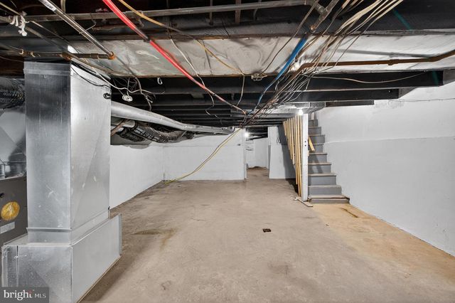 306 WALNUT ST, Camden, NJ 08103