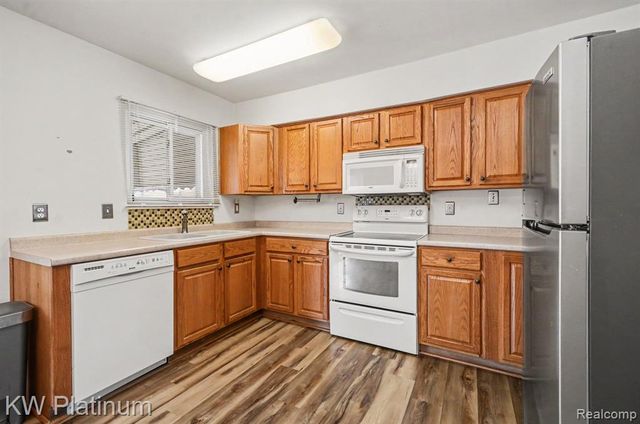 13646 Edwin Court, Warren, MI 48088