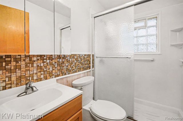 13646 Edwin Court, Warren, MI 48088