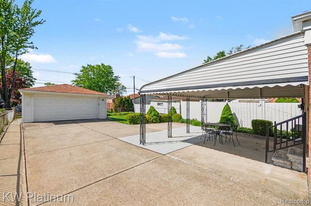 13646 Edwin Court, Warren, MI 48088