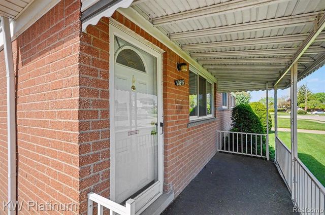 13646 Edwin Court, Warren, MI 48088