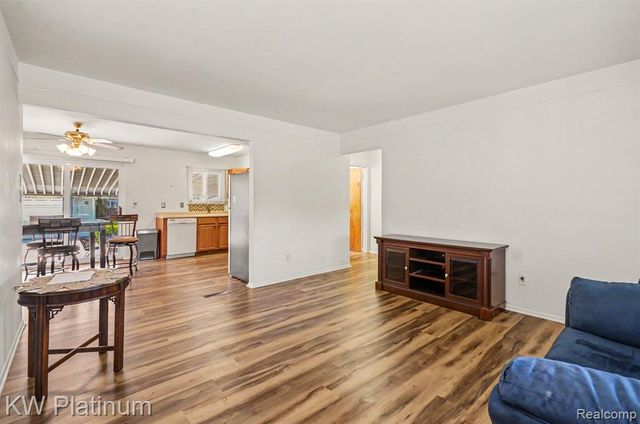 13646 Edwin Court, Warren, MI 48088