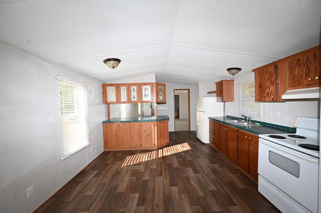 762 West Bear Grass Rd., Longs, SC 29568