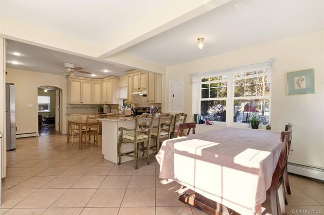 12 Cannon Court, Huntington, NY 11743