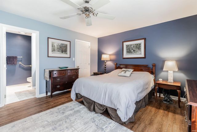8000 River Park Way, Evansville, IN 47715