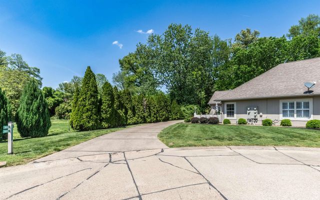 8000 River Park Way, Evansville, IN 47715