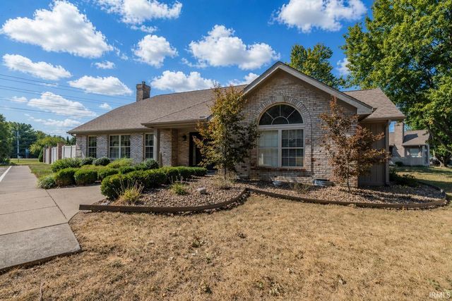 8000 River Park Way, Evansville, IN 47715