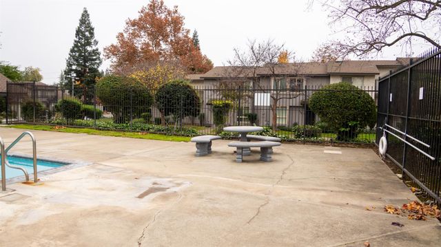 6363 Port Gibson Ct, Citrus Heights, CA 95621