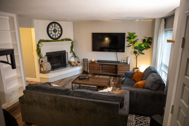 6363 Port Gibson Ct, Citrus Heights, CA 95621