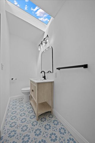 2585 Lorraine Court, North Palm Beach, FL 33403