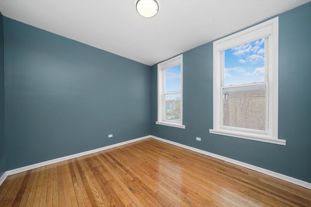 7152 S Emerald Avenue, Chicago, IL 60621