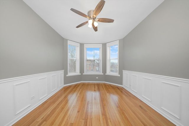 7152 S Emerald Avenue, Chicago, IL 60621