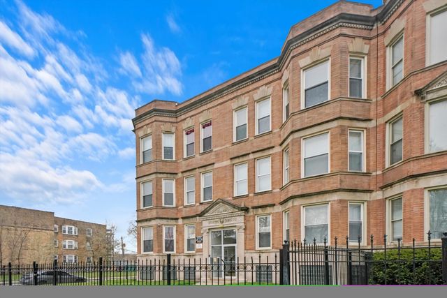 7152 S Emerald Avenue, Chicago, IL 60621