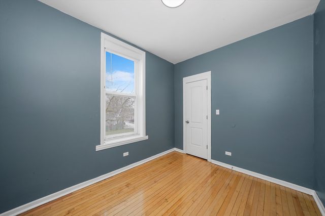 7152 S Emerald Avenue, Chicago, IL 60621