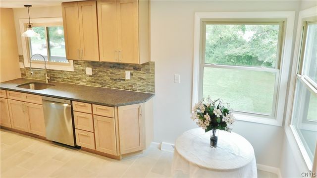 7742 Davis Road South, Clay, NY 13212