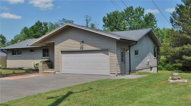 7742 Davis Road South, Clay, NY 13212