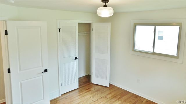 7742 Davis Road South, Clay, NY 13212