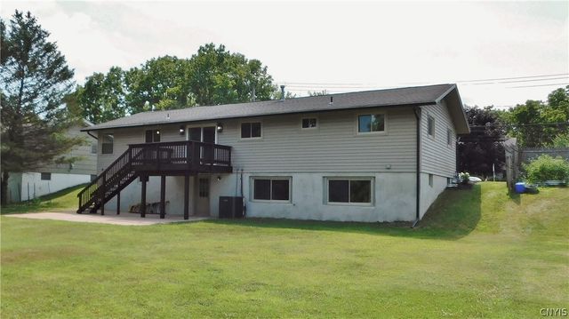 7742 Davis Road South, Clay, NY 13212