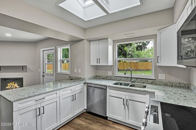 12522 MACAW Drive, Jacksonville, FL 32223