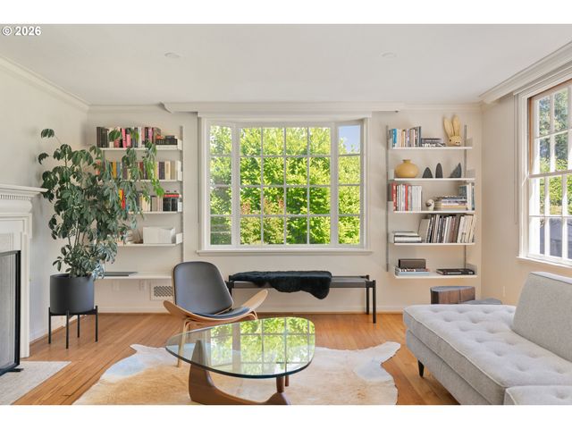 416 Nw HERMOSA Blvd, Portland, OR 97210