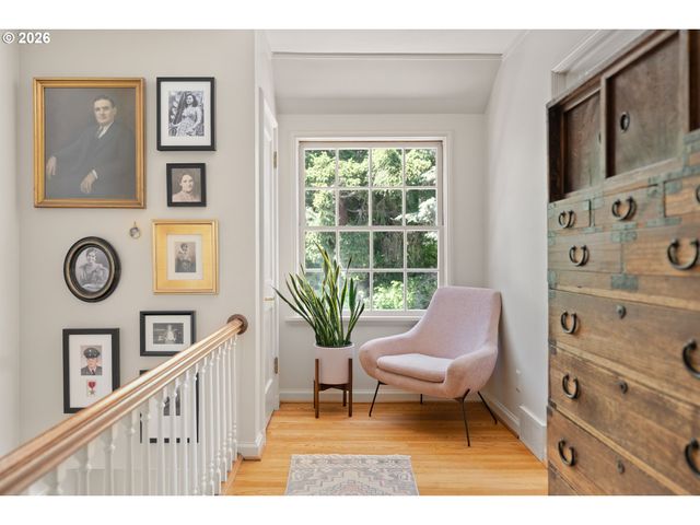 416 Nw HERMOSA Blvd, Portland, OR 97210