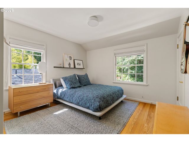 416 Nw HERMOSA Blvd, Portland, OR 97210