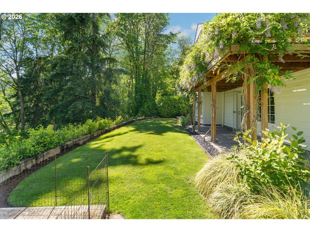 416 Nw HERMOSA Blvd, Portland, OR 97210