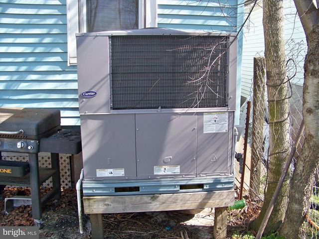 306 W GARFIELD AVE, Wildwood, NJ 08260