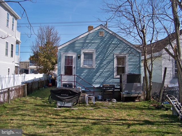 306 W GARFIELD AVE, Wildwood, NJ 08260