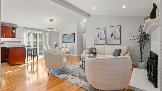 14355 La Rinconada Drive, Los Gatos, CA 95032